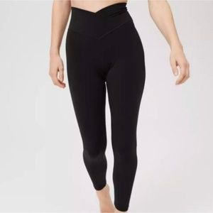 American Eagle The Lightweight Everything Legging 7/8 Length Black